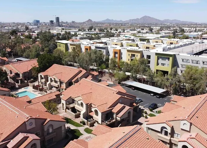 The Cool Cactus Condo With Pool And Jacuzzi